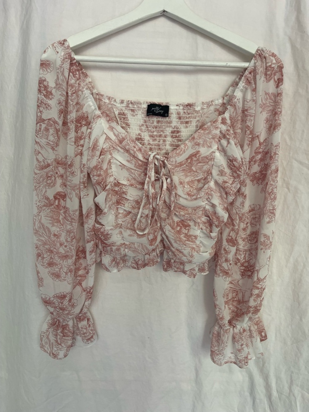 Milk & Honey Floral Cropped Blouse Smocked & Ruched garden chic French Size M - Picture 3 of 16